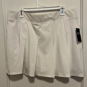 Abercrombie & Fitch White pleated tennis skirt